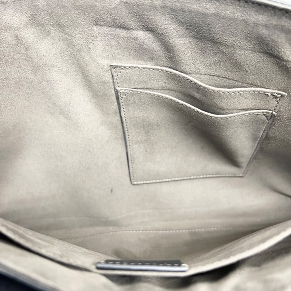 Gucci Kaleidoscope GG supreme clutch/portfolio case/document case. - Picture 8 of 10